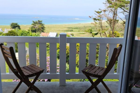 Jolie maison avec vue mer imprenable proche plage